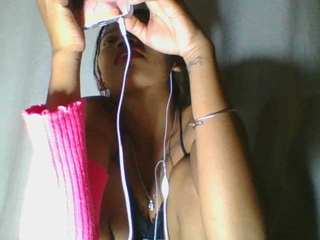 Snímky obrazovky vysielania Bayranshsexy