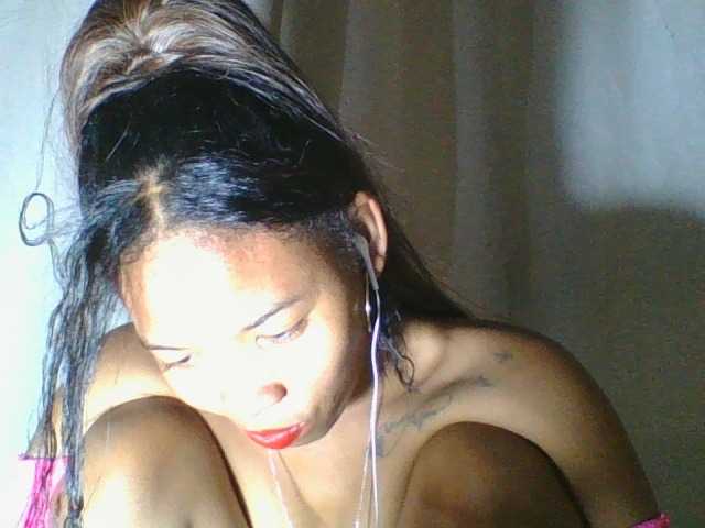 Snímky obrazovky vysielania Bayranshsexy