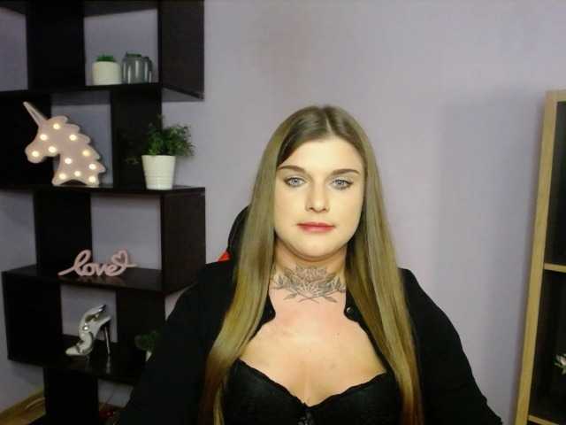 Snímky obrazovky vysielania BeautySadie