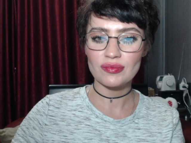 Snímky obrazovky vysielania BeccaPassion