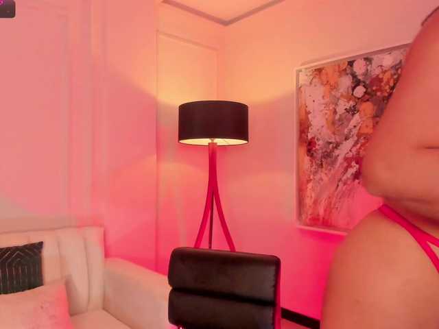 Snímky obrazovky vysielania BeccaRoberts