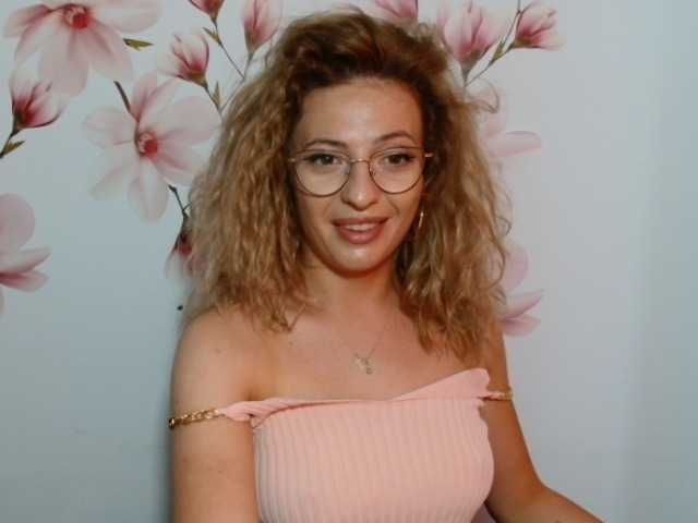 Snímky obrazovky vysielania bellaajoe