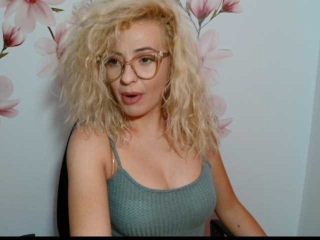 Snímky obrazovky vysielania bellaajoe