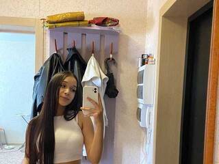 Erotický videohovor BellaBrowns