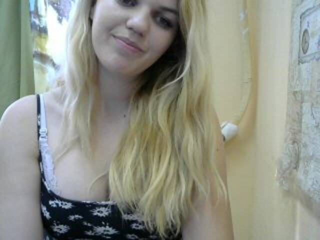 Snímky obrazovky vysielania BellyBella