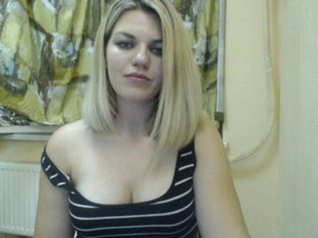 Snímky obrazovky vysielania BellyBella