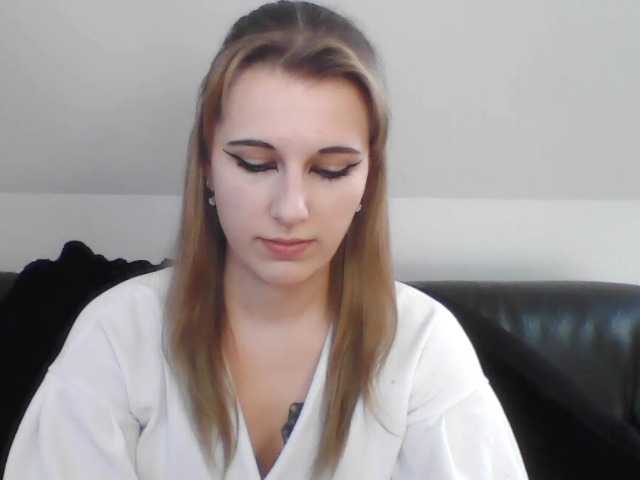 Snímky obrazovky vysielania BettySecret