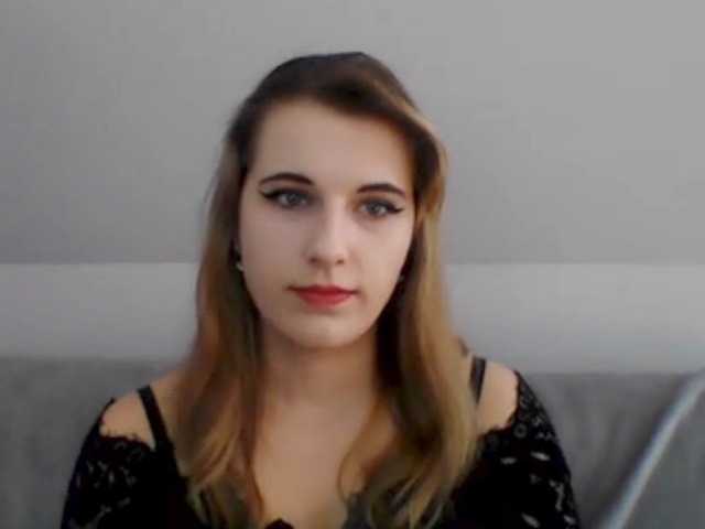 Snímky obrazovky vysielania BettySecret