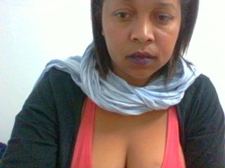 Fotografie big-ass-sexy hello guys!! flash 30 tkn,naked 90 tkn,Take me to Private Chat and I*m all yours