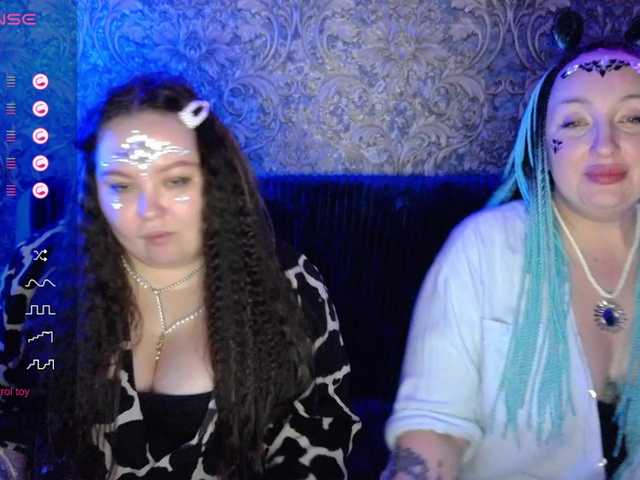 Snímky obrazovky vysielania BitchLair