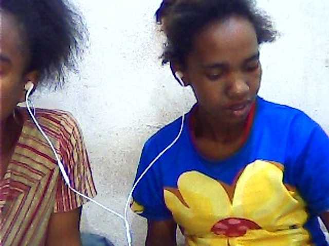 Snímky obrazovky vysielania Black-Doubles