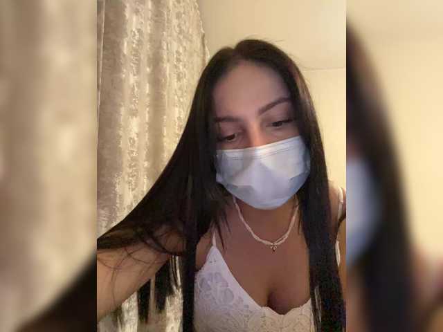 Snímky obrazovky vysielania blackkgirlll