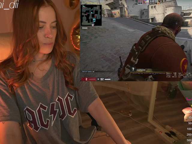 Snímky obrazovky vysielania PONI_DI