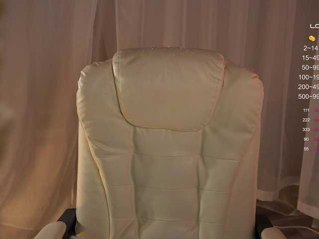 Snímky obrazovky vysielania PONI_DI