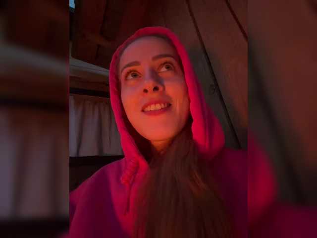 Snímky obrazovky vysielania PONI_DI