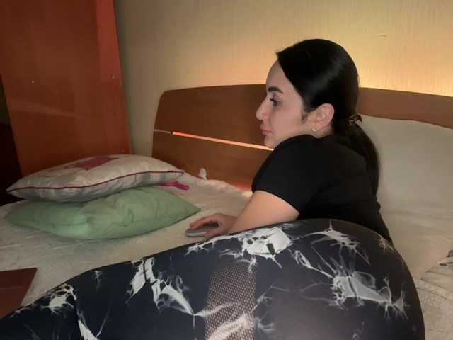 Snímky obrazovky vysielania _Layla_