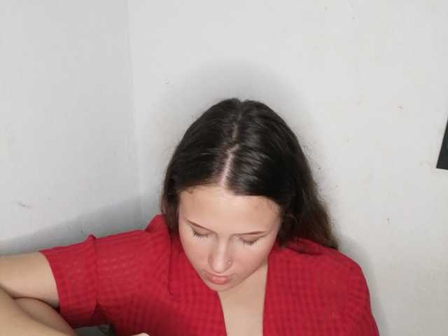 Snímky obrazovky vysielania anyANDkriss