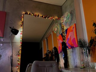 Erotický videohovor Na-izi