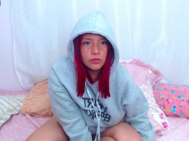 Snímky obrazovky vysielania natashawithe