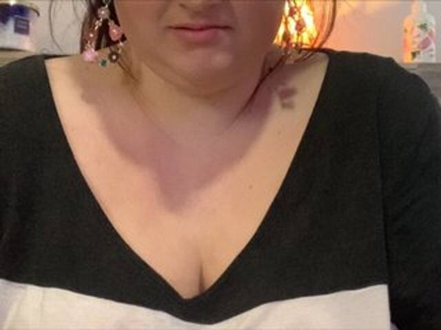 Snímky obrazovky vysielania Brandy123