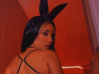 Erotický videorozhovor Brattyyaz