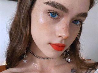 Erotický videohovor BrokenDoll666