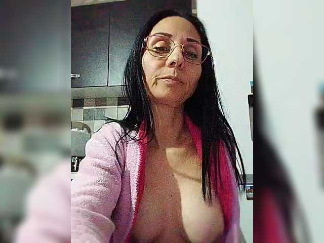 Snímky obrazovky vysielania Brunetasexy1