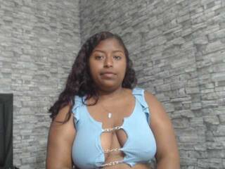 Erotický videohovor BrunetteSexy24