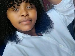 Erotický videohovor BubblyRouxyXXXxx