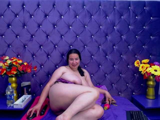 Fotografie BulmaPrinces I am a beautiful and very hot girl I love playing everything #bigboobs #bbw #curvy #natural I LOVE ANAL ....