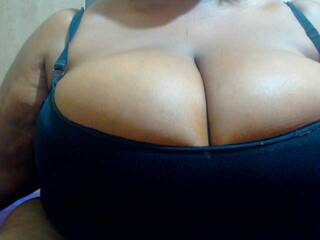 Erotický videohovor bustytitsxx