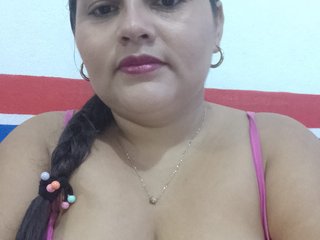 Erotický videohovor Camila-360