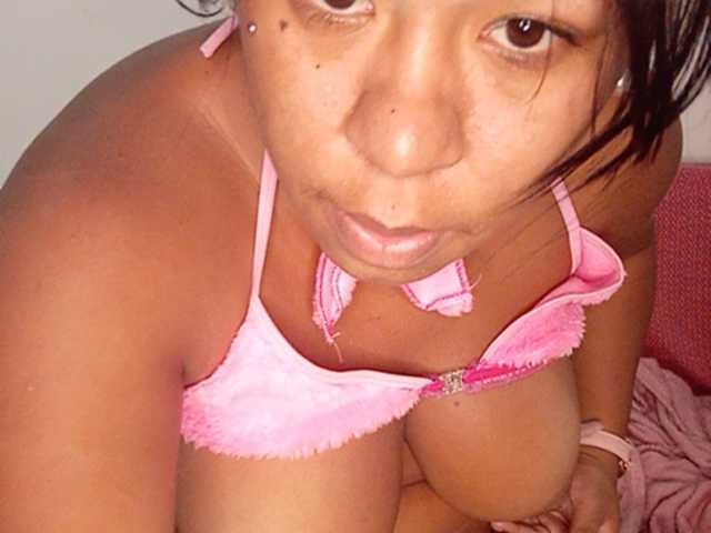 Snímky obrazovky vysielania Camila21sexy