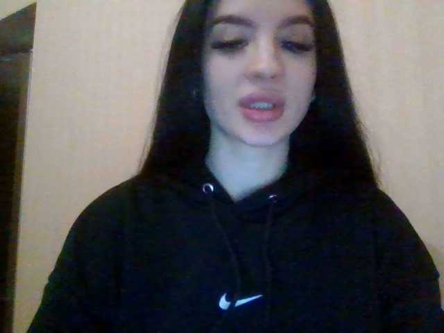 Snímky obrazovky vysielania camillarose