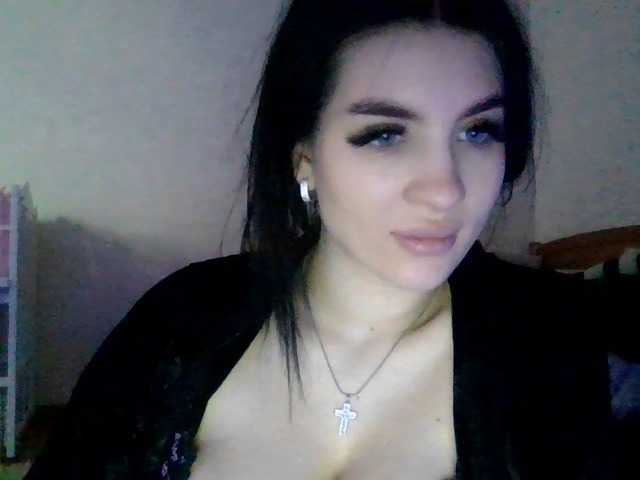 Snímky obrazovky vysielania camillarose
