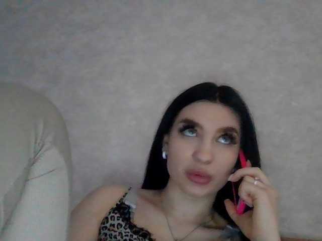 Snímky obrazovky vysielania camillarose