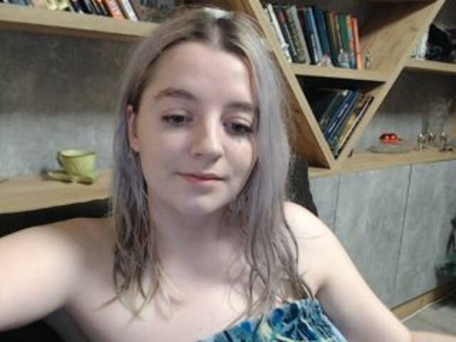 Snímky obrazovky vysielania CandyEva