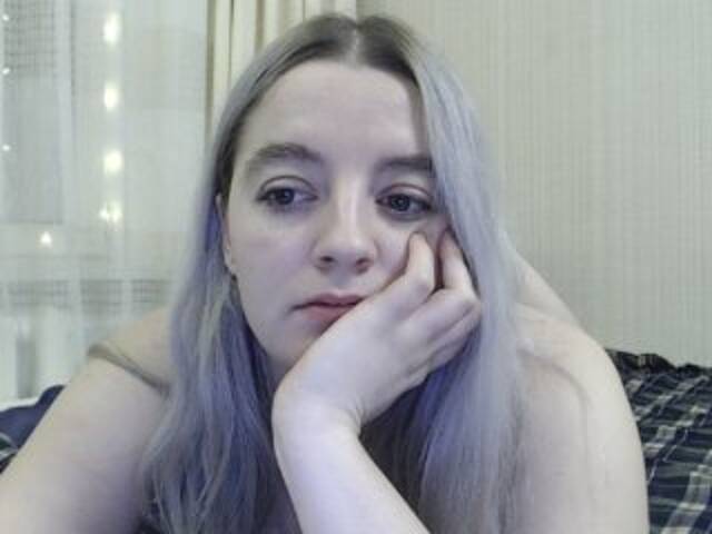 Snímky obrazovky vysielania CandyEva