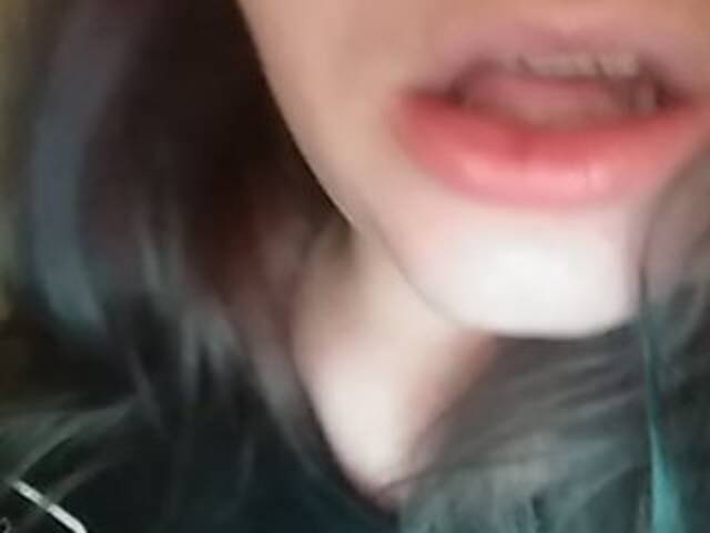 Snímky obrazovky vysielania CandyEva