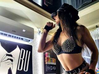 Erotický videohovor Carin-France