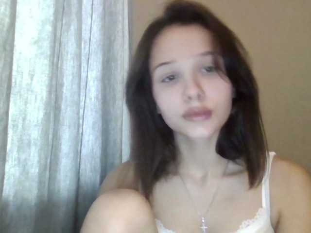 Snímky obrazovky vysielania CarmenModel