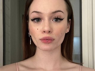Erotický videohovor CarolynLindsey