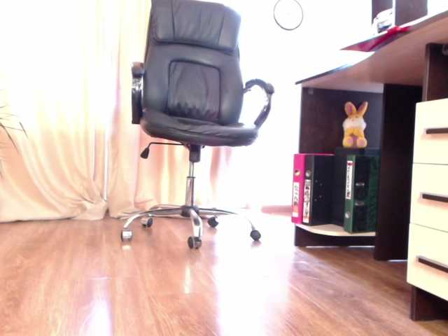 Fotografie Carrie1337 ⭐Shh...#office, hidden cam! ⭐Hi THERE!⭐ #lovense #feet #redhead #anal