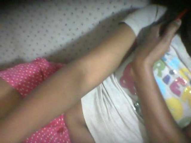 Snímky obrazovky vysielania CarrieHots