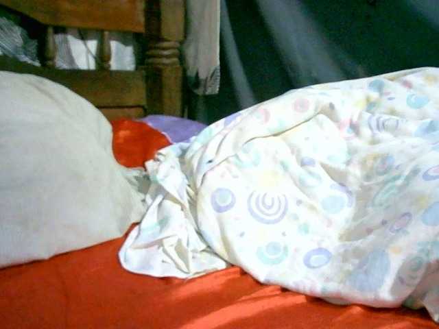 Snímky obrazovky vysielania CarrieHots