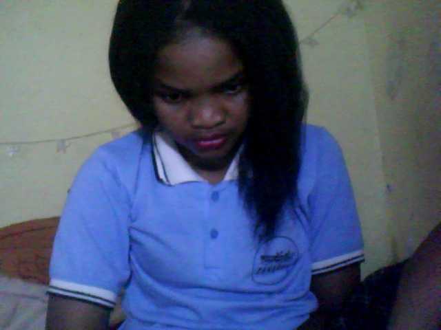 Snímky obrazovky vysielania CarrieHots