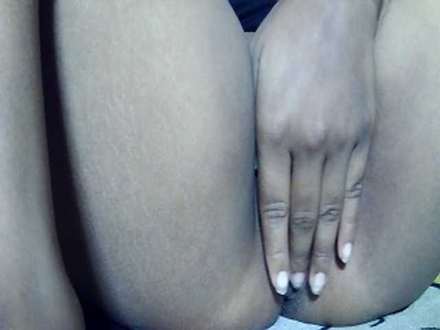 Fotografie Casiah You like me--------7 Tokens Show myself--------31 Tokens Lick finger--------41 Tokens Feet/ Stockings/ Heels--------71 Tokens Ass--------81 Tokens Spank ass (5 times)--------91 Tokens Answer in PM--------101 Tokens