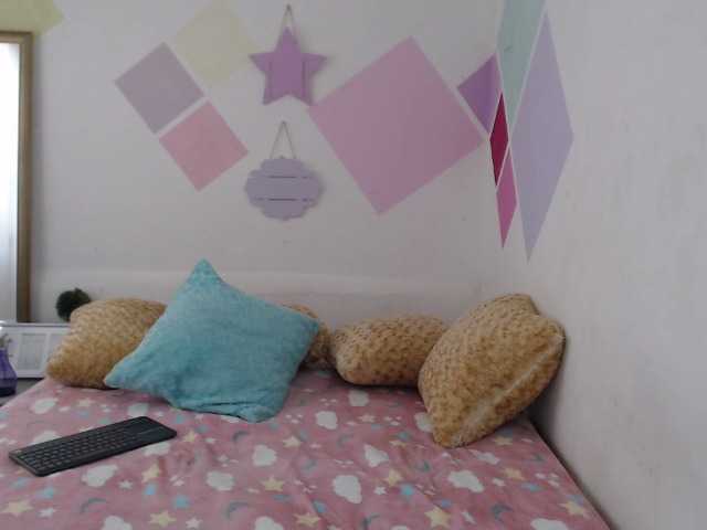 Snímky obrazovky vysielania CelesteColins