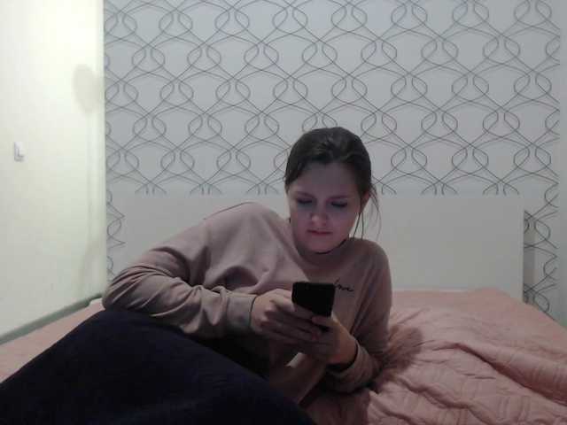 Snímky obrazovky vysielania ChanelKitty