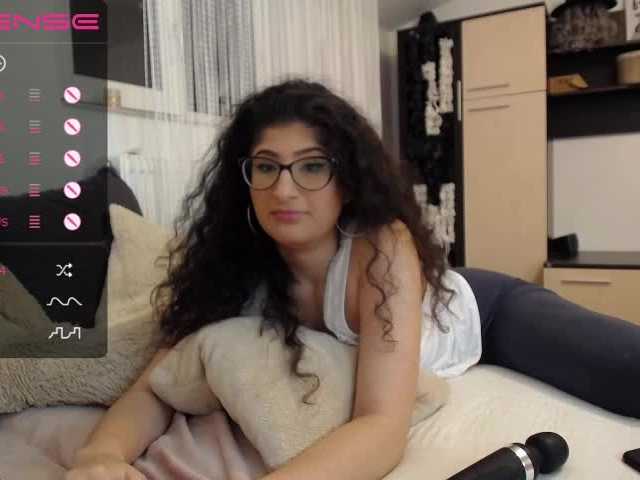 Snímky obrazovky vysielania CharmingElla